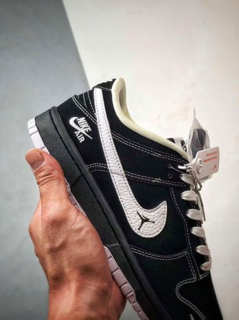 Nike SB DUNK LOW NOIR ET BLANC