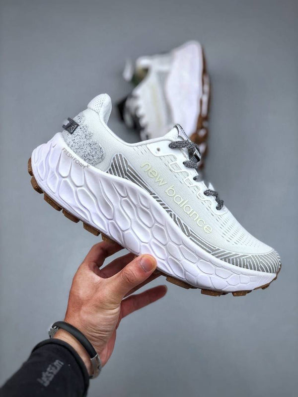 New Balence Fresh Foam X More Trail v3 All White