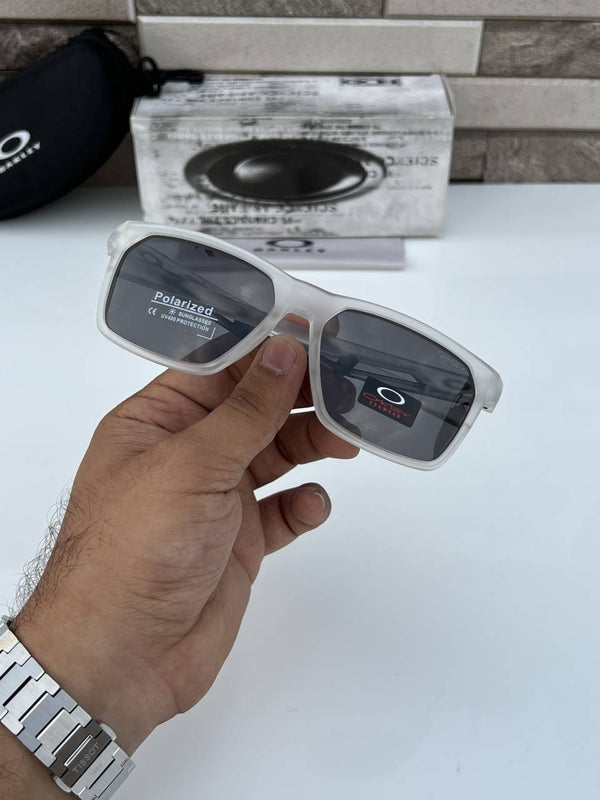Oakley_3380_white_black