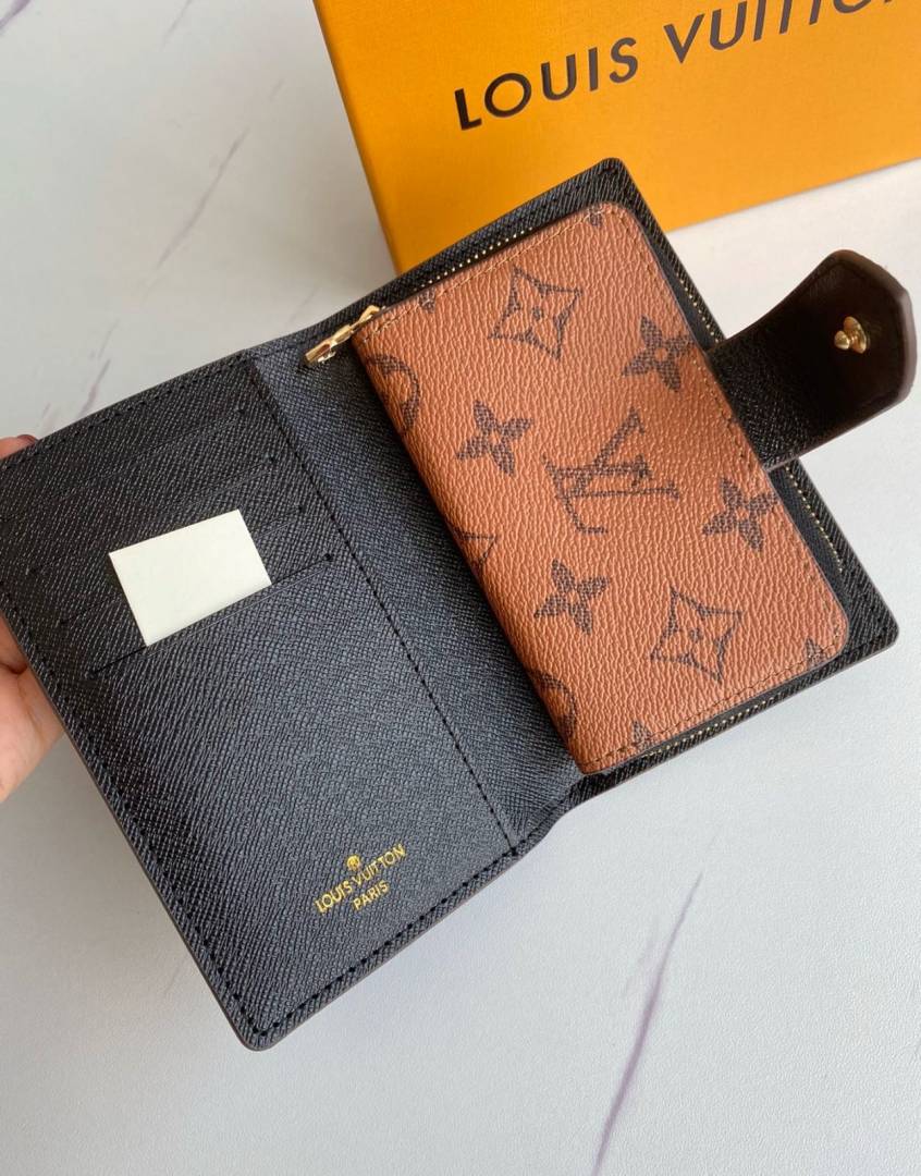 Louis Vuitton_Black_Juliette_Wallet_With_OriginalBox
