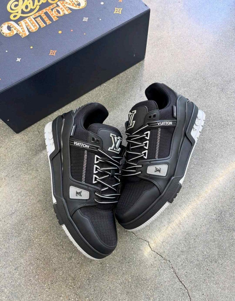 Louis Vuitton Sneaker Black Grey 844