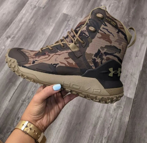 Under Armor Hovr Dawn Boot Camo
