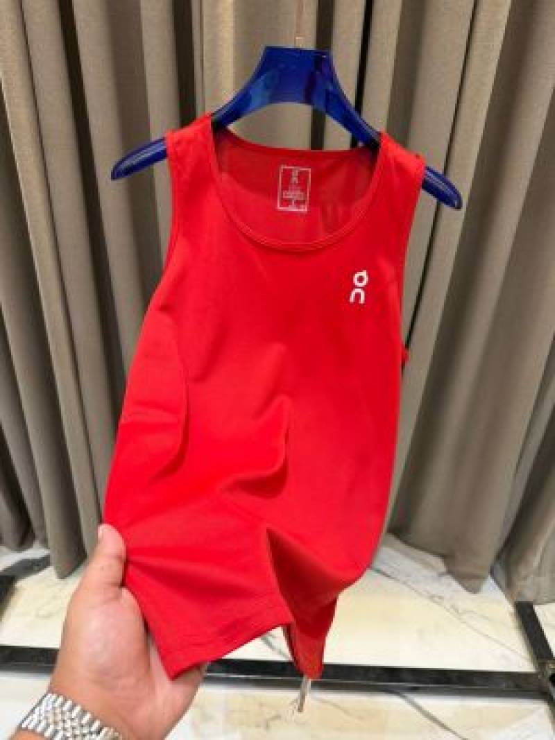 On Cloud Sando Red