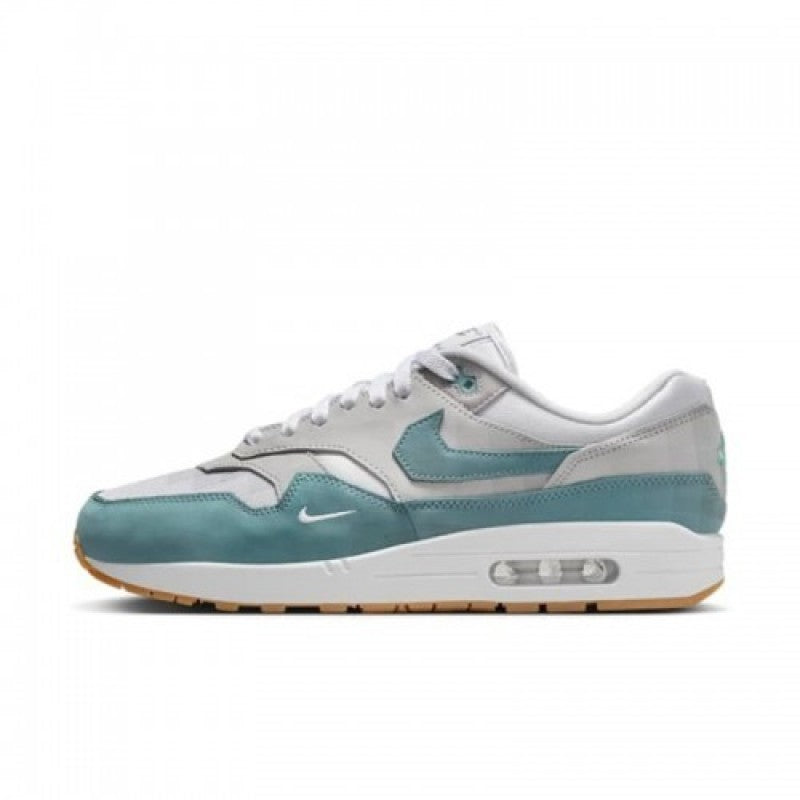 Nike airmax 1 swoosh low poly 224