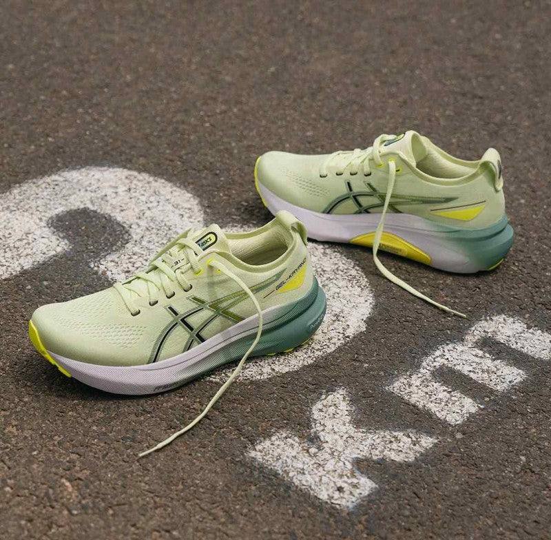 ASICCSS. GEL-KAYANO 31