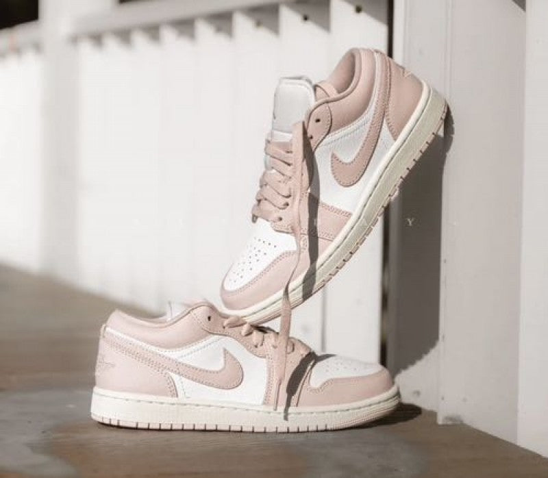 Nike AIR JORDAN 1 LOW PINK OXFORD WOMEN