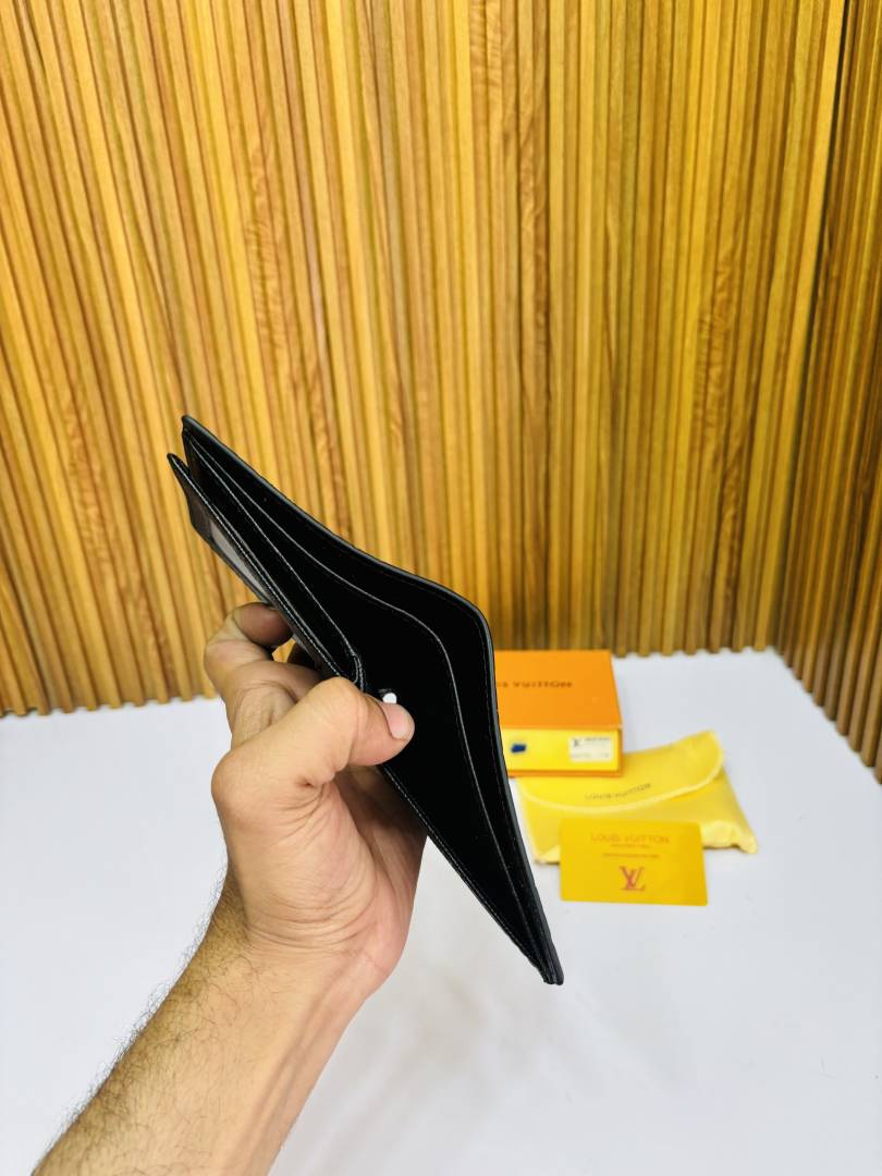 132LV LOIUS VUTTON PREMIUM QUALITY WALLET