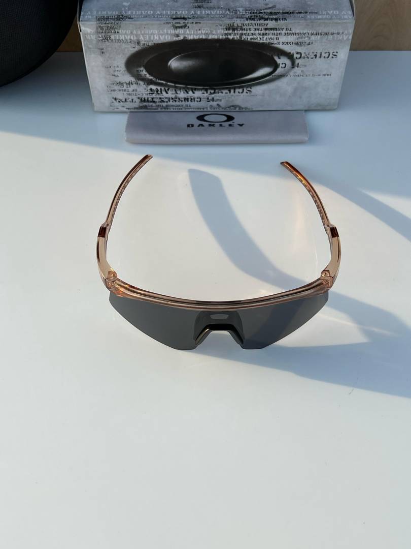 Oakley _4929_peach