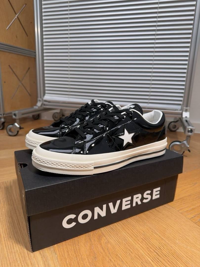 CONVERSSE ONE STAR 95 PATENT