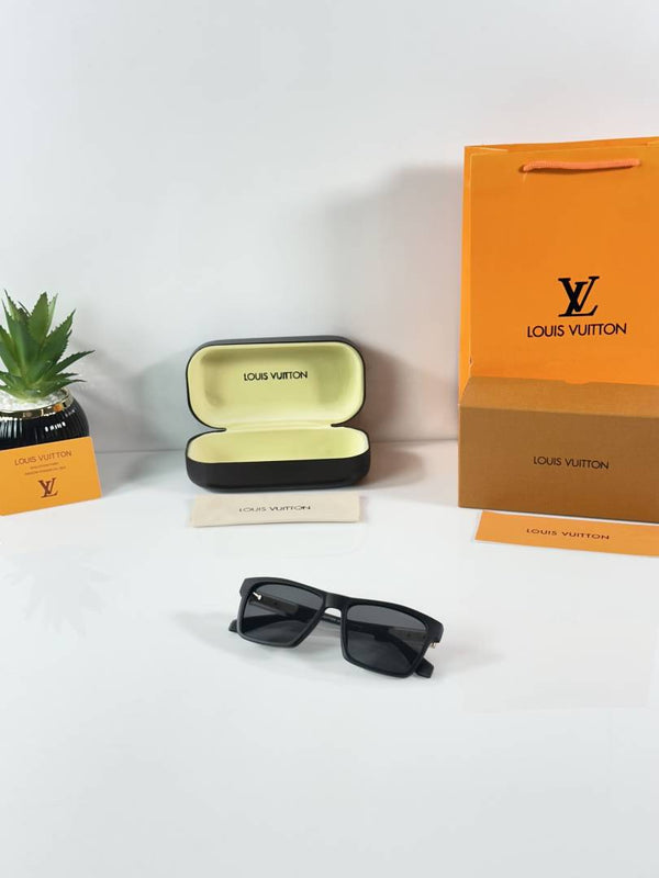 Louis Vuitton_2191_Mate_Black