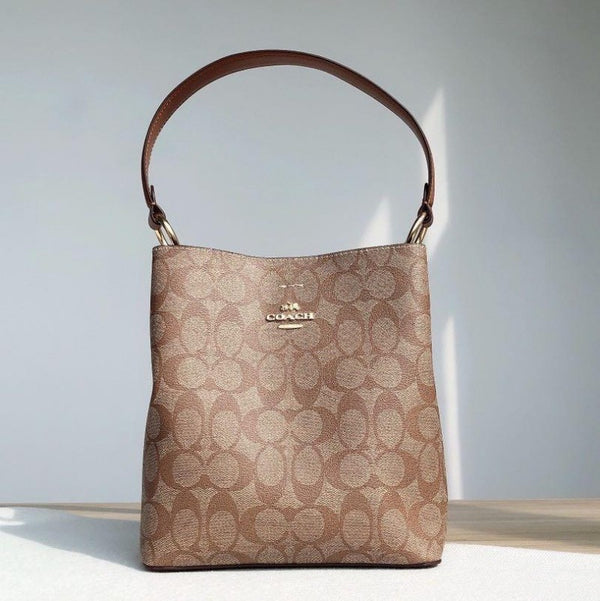 Coach_Mollie_22_Bucket_Bag_With_OriginalBo