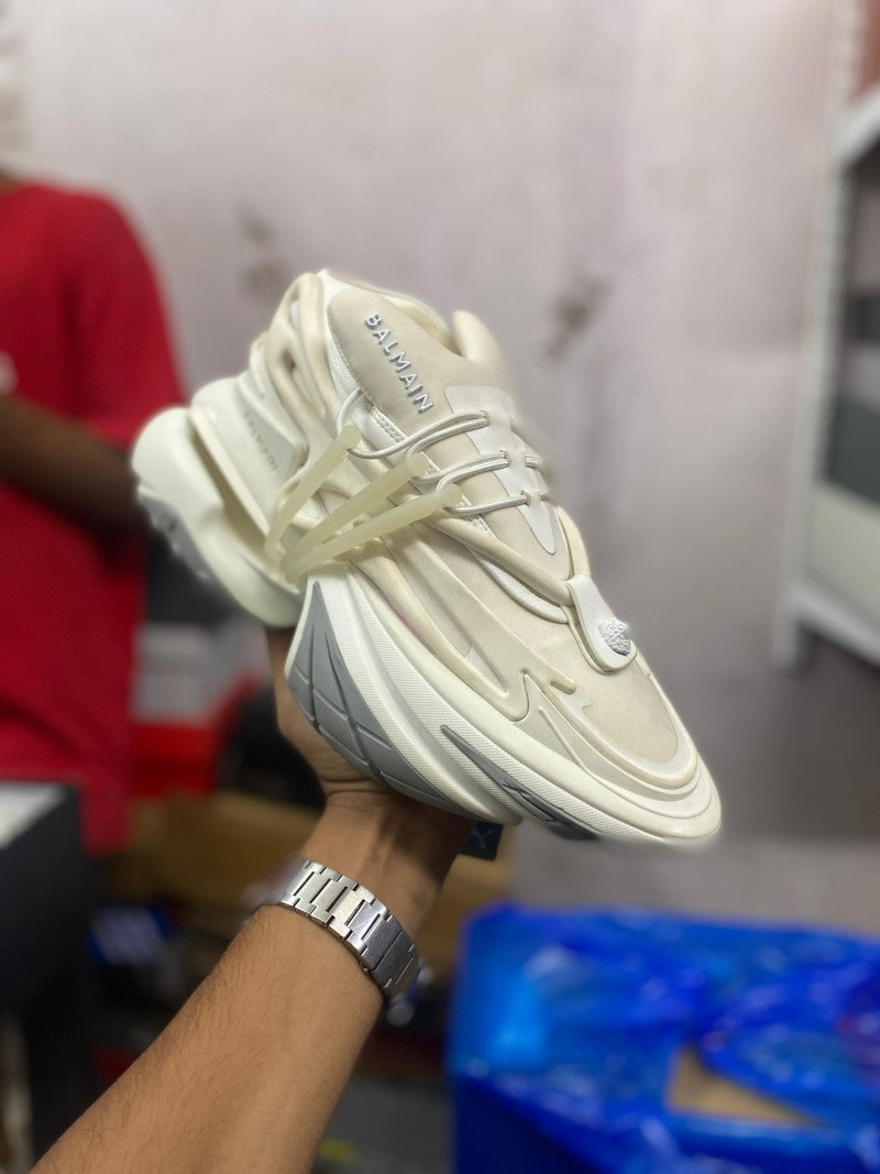 Balmain unicorn low top normal dust