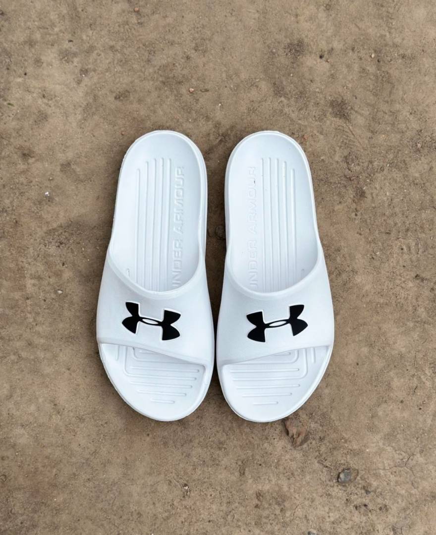 Under Armor Core PTH White