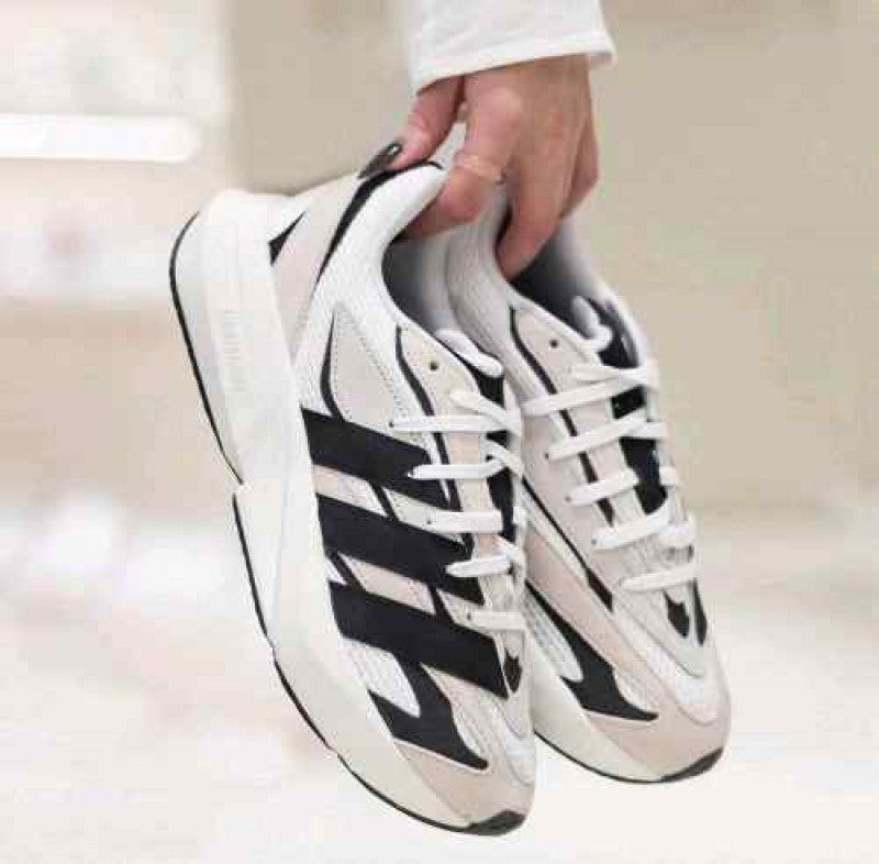 Adidas Lightblaze Sneakers Beige
