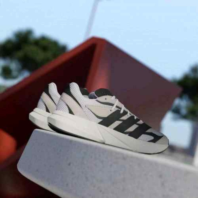 Adidas Lightblaze Sneakers Beige
