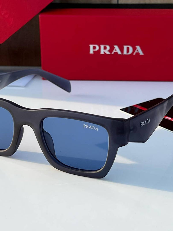 Prada_11_blue