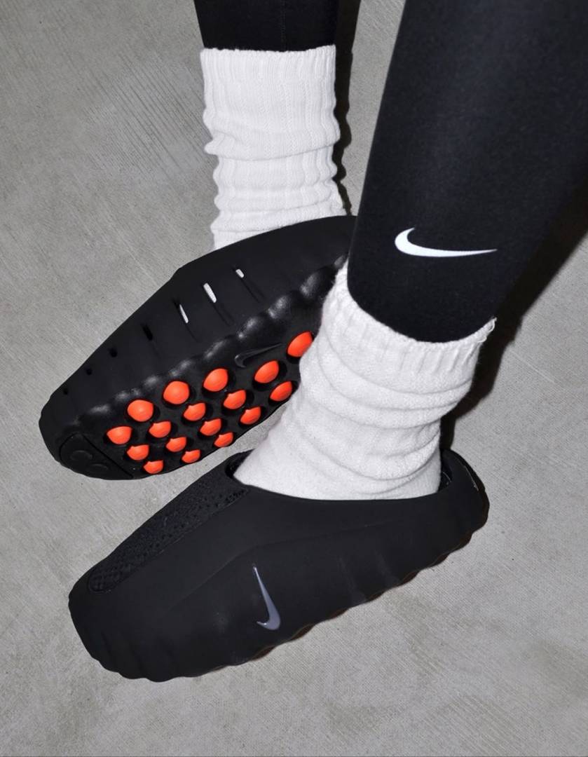 Nike Mind 001 Mules In black