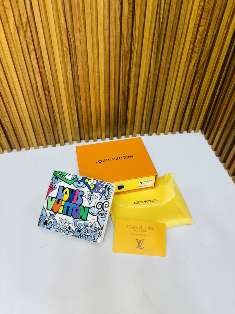 134 LV LOIUS VUTTON PREMIUM QUALITY WALLET