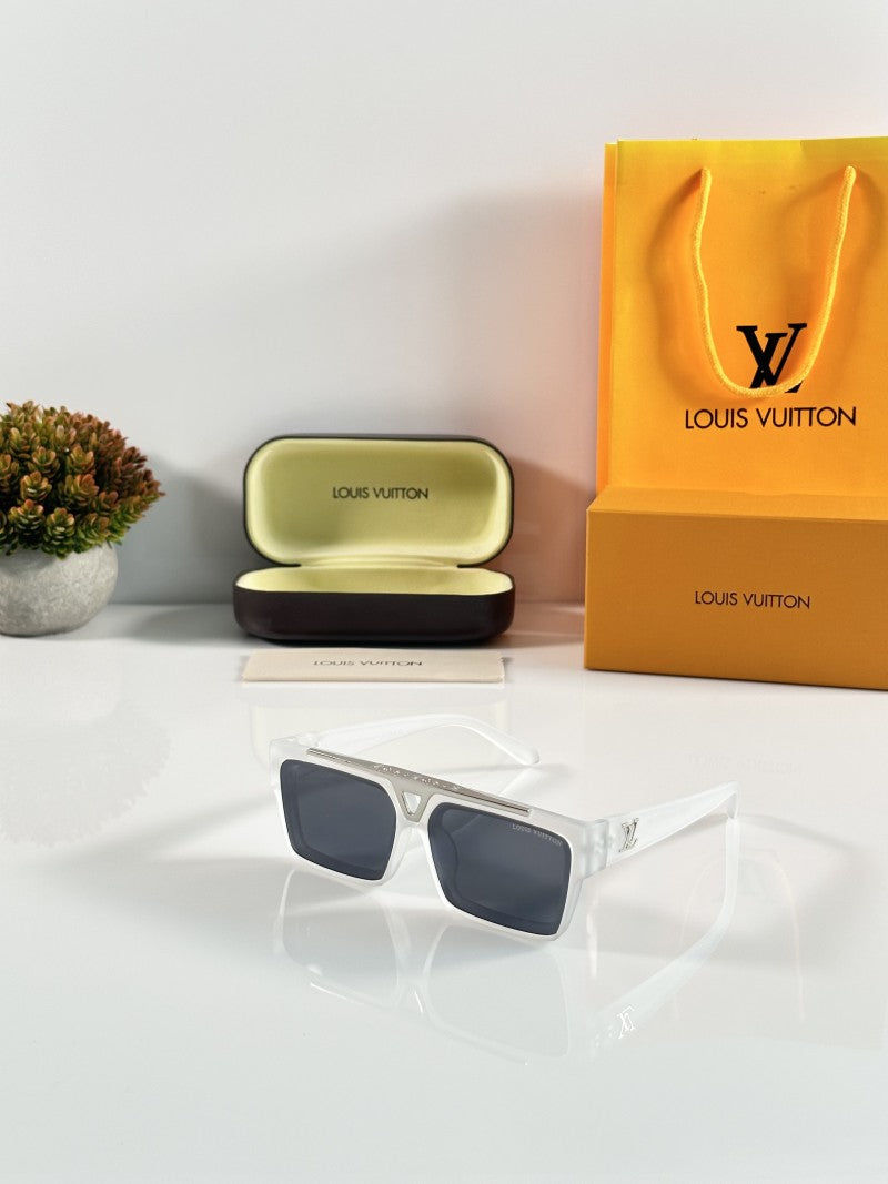 Louis Vuitton_1984_Ice_Black