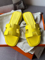 Hermes_Oran_Yellow_Flats_Sandal_For_Women_With_Original_Box_And_Carry_Bag