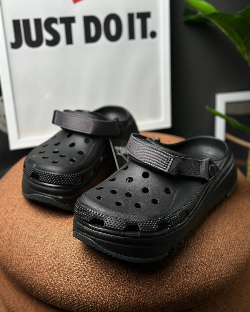 Crocs Classic Hiker Clogs All black