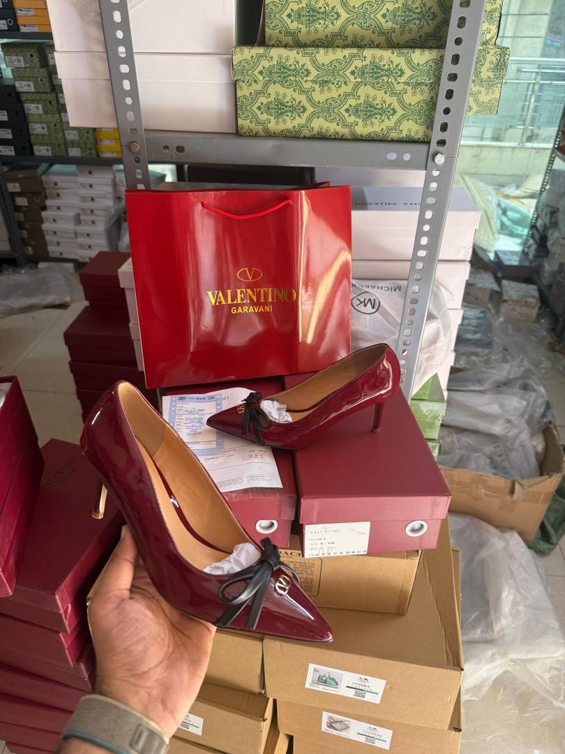 Valentino_Pump_Heel_Elegant_Womens_Wine_Patent_Leather_With_Black_Knot_With_OG_Box_&_Carry_Bag_933-V9_Wine