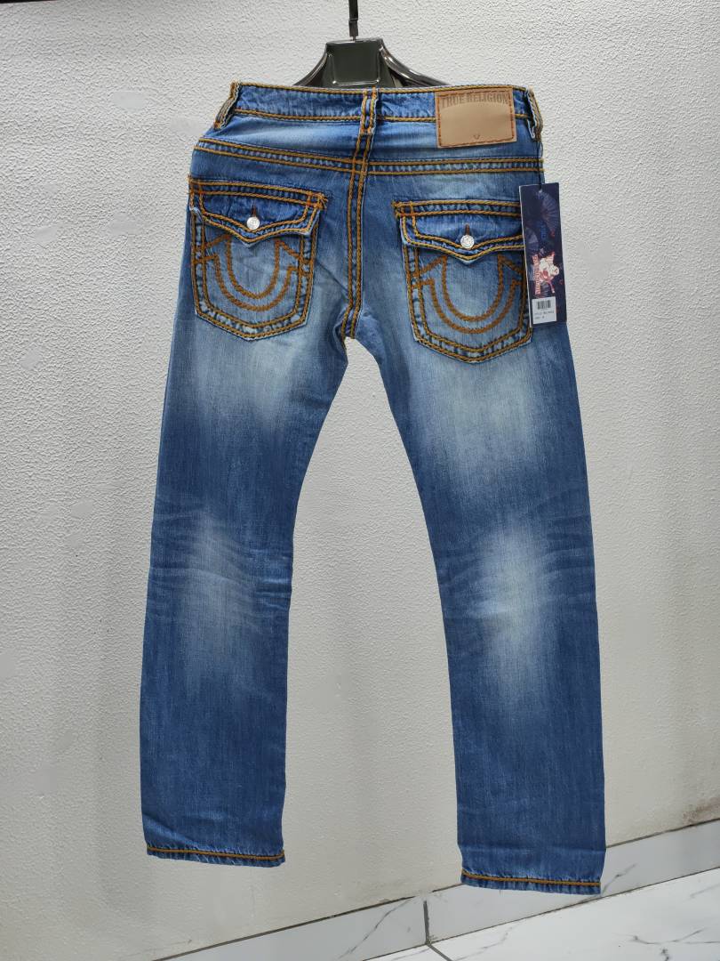 TRUE RELIGION IMPORTED STORE ARTICLE JEANS