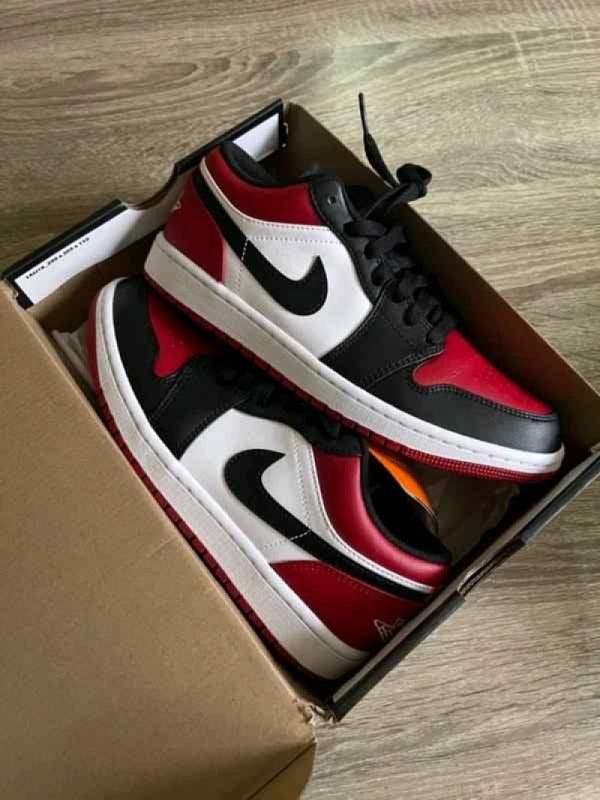 Nike Air Jordan 1 Low Bred Toe Semi UA