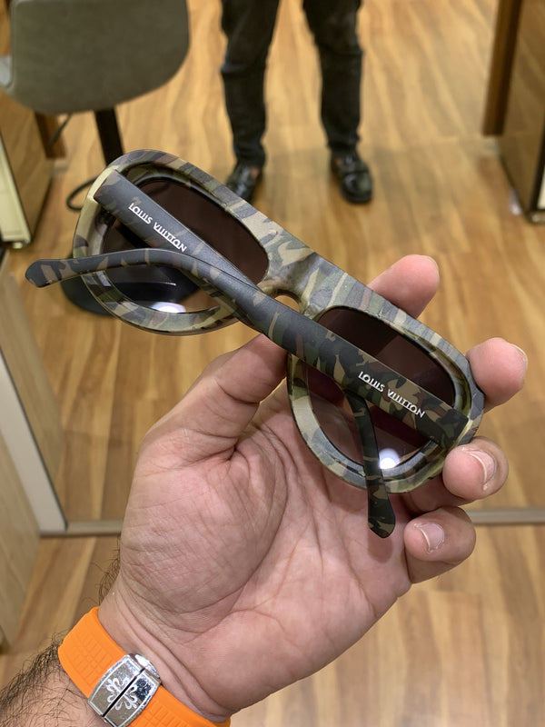Louis Vuitton_98206_military
