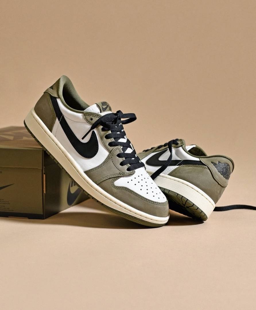 Nike AIR JORDAN 1 LOW OG MEDIUM OLIVE