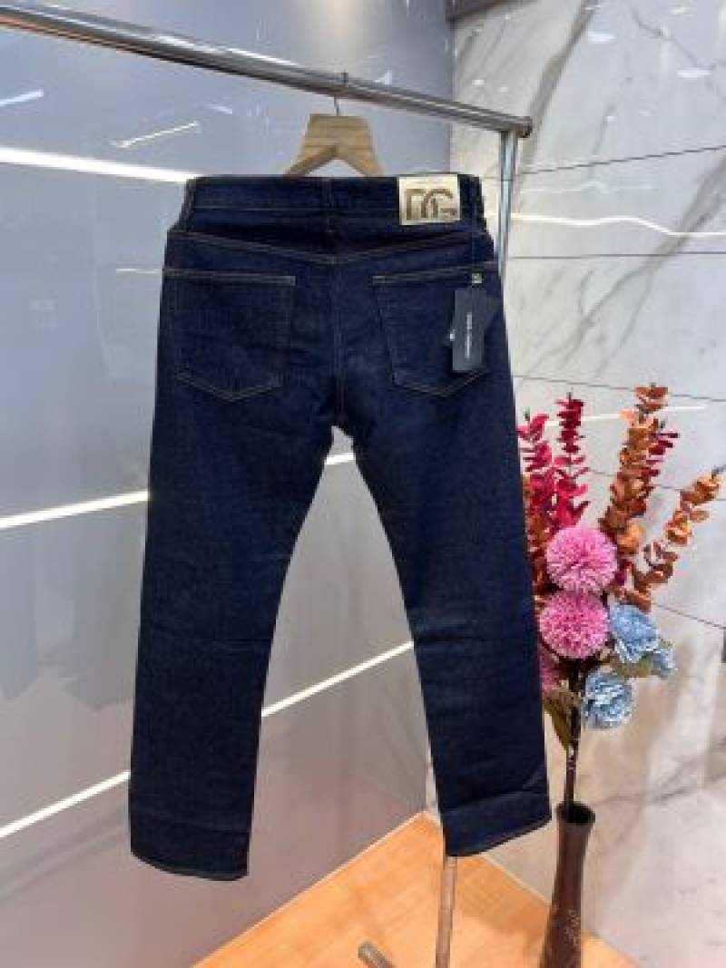 Dolce and gabban a raw wash premium imported stretchable lycra fabric straight fit denim with metal logo Sale Offer 3485
