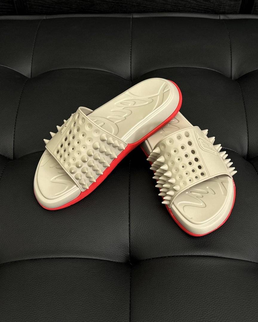 Christian louboutii.n take it easy slides bbeige