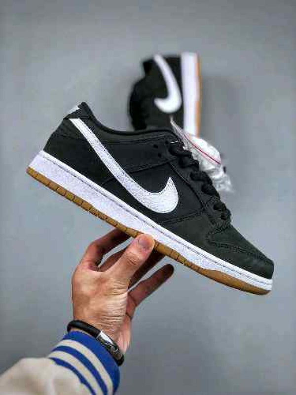 Nike SB Dunk Low Pro Black Gum