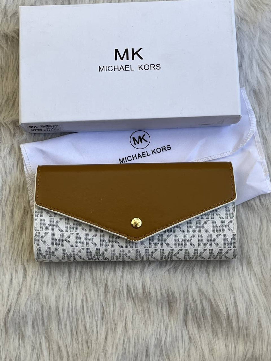 Michael Kors_131_White_Long_Flap_Wallet_With_OriginalBox_DustCover
