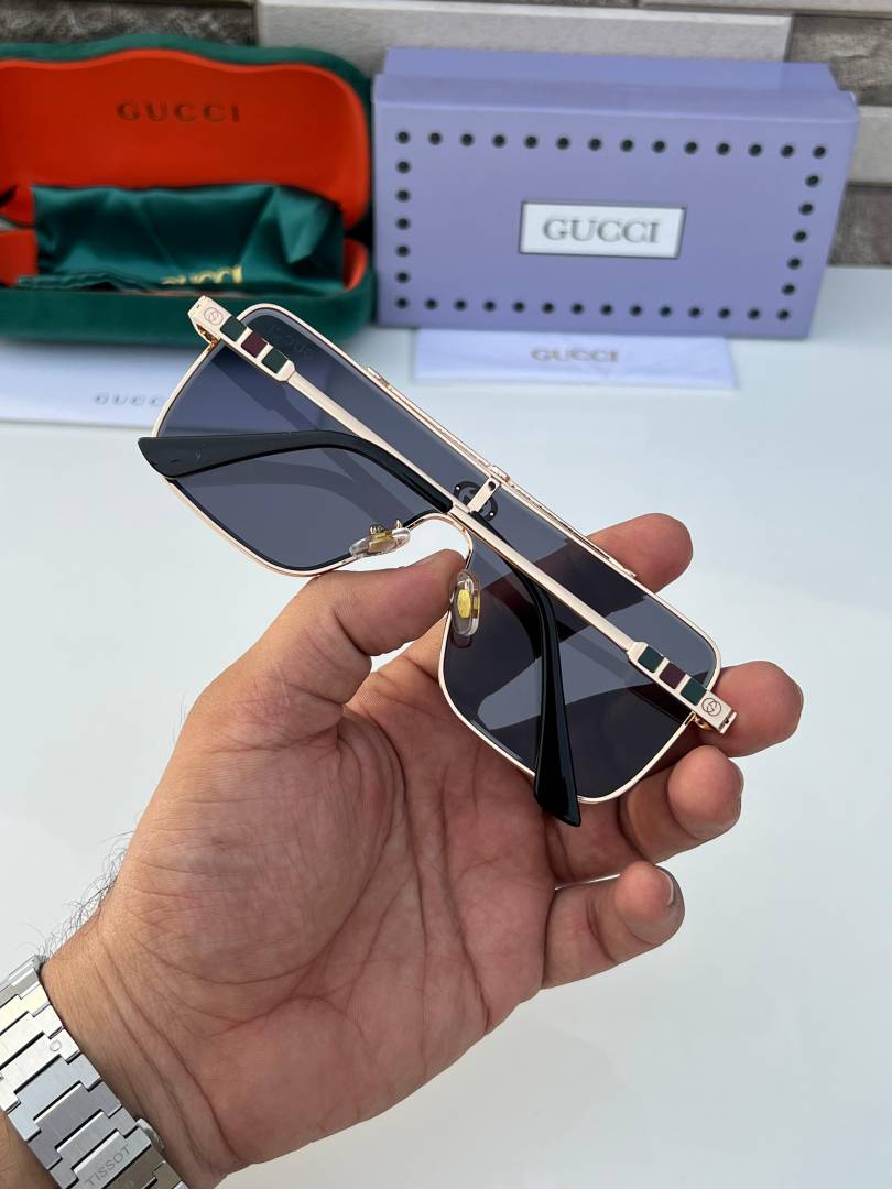 Gucci_2514_gold_black