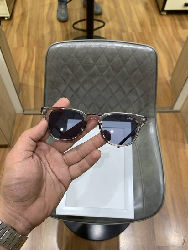 Dior_146_grey
