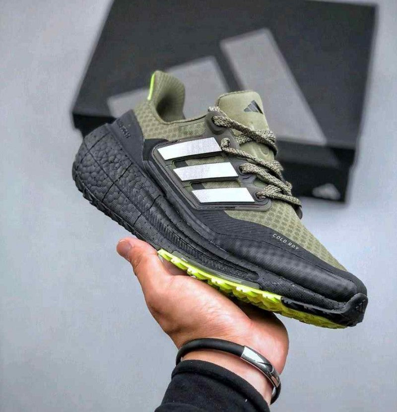 Adidas_Ultraboost_Light_2024_Cold_Rdy 2032