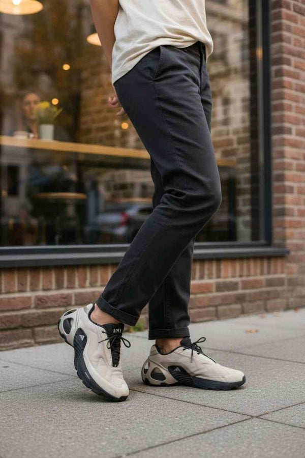 Adidas Wonder Runner Beige Black