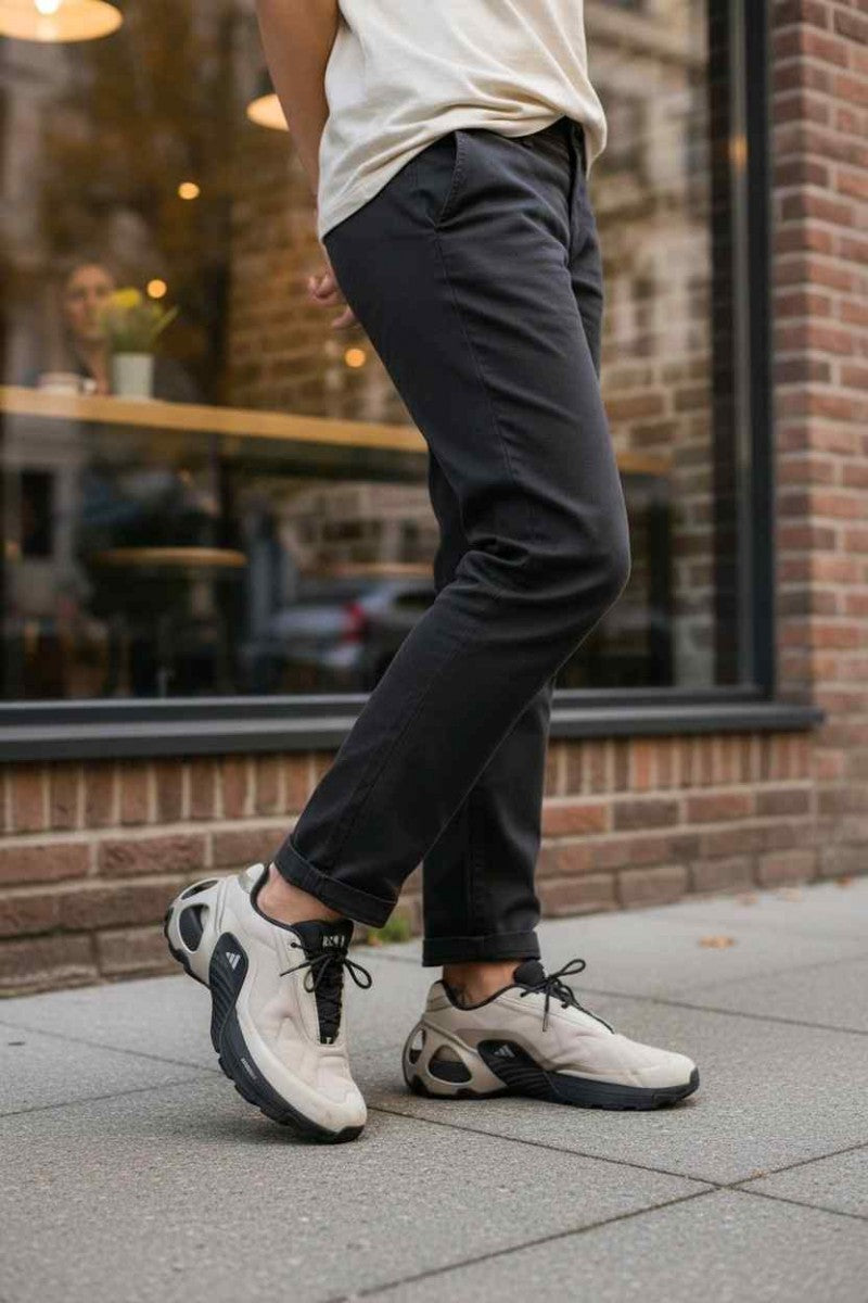 Adidas Wonder Runner Beige Black