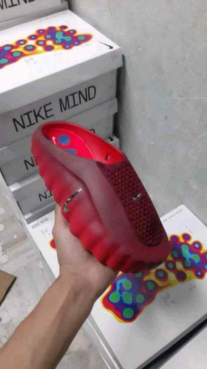 Nike Mind 001 Team Red Spider-Man Fix