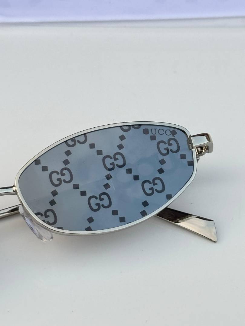 Gucci 32827 silver monogram