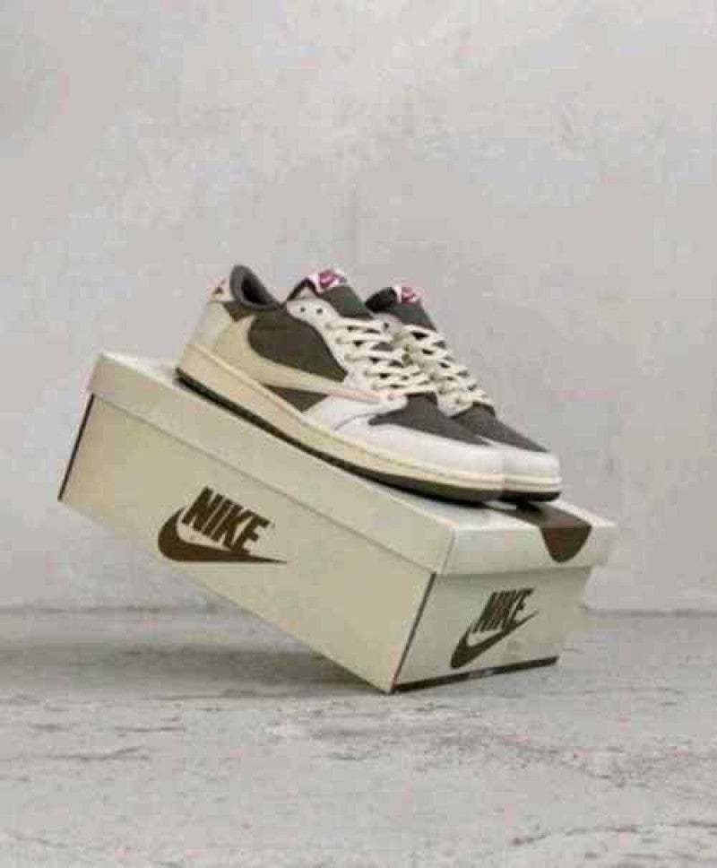 Nike Air Jordan 1 Low Travis Scott Reverse Mocha