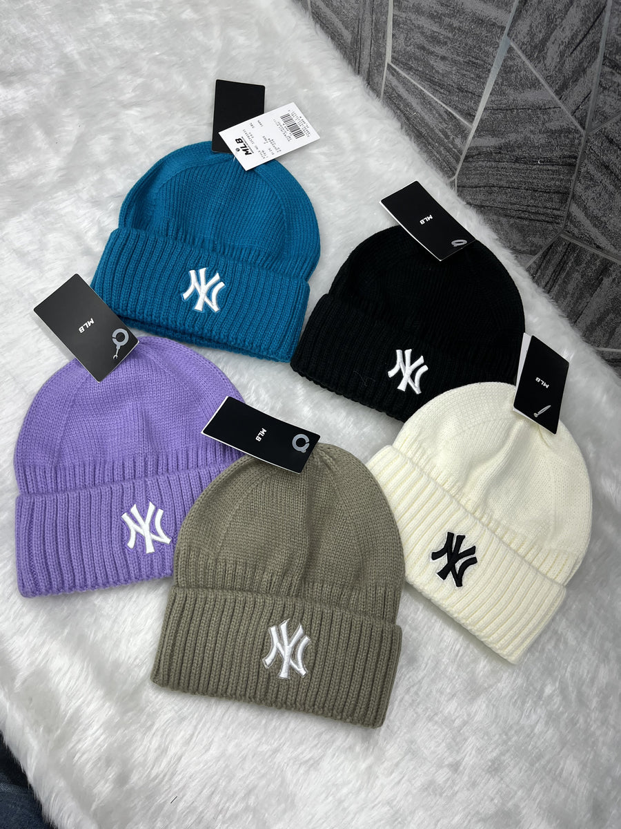 New York Yankees Winter Beanie Cap (Iceberg) With Safety Box