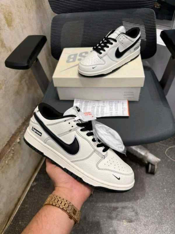 Supreme X Nikkee Sb Dunk Low