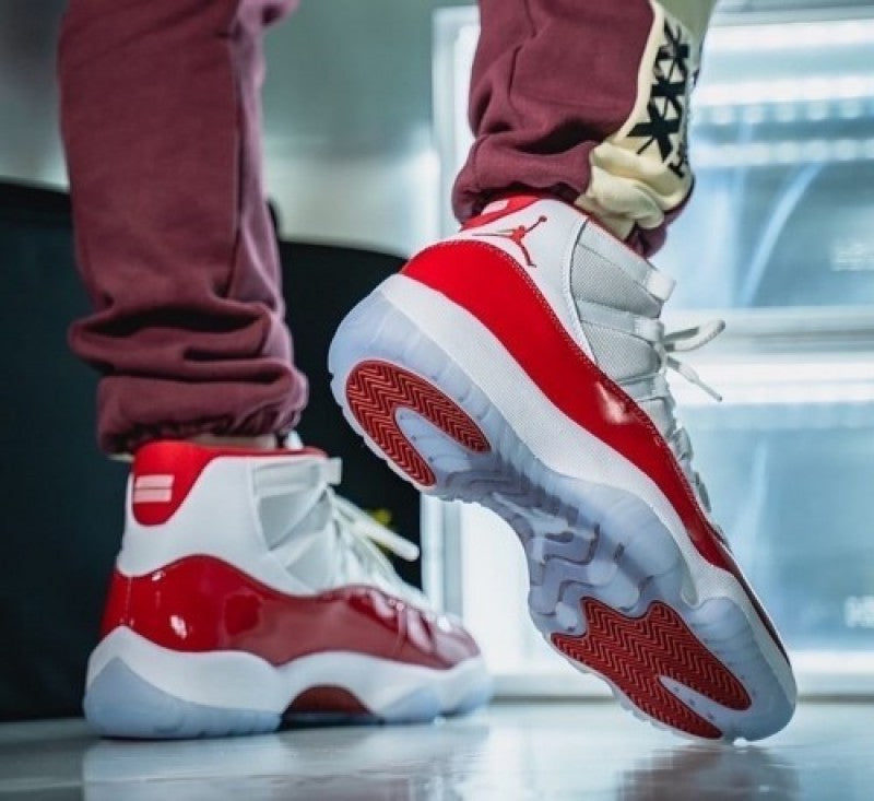 ..Nikke air jordan 11 varsity red cherry. fix