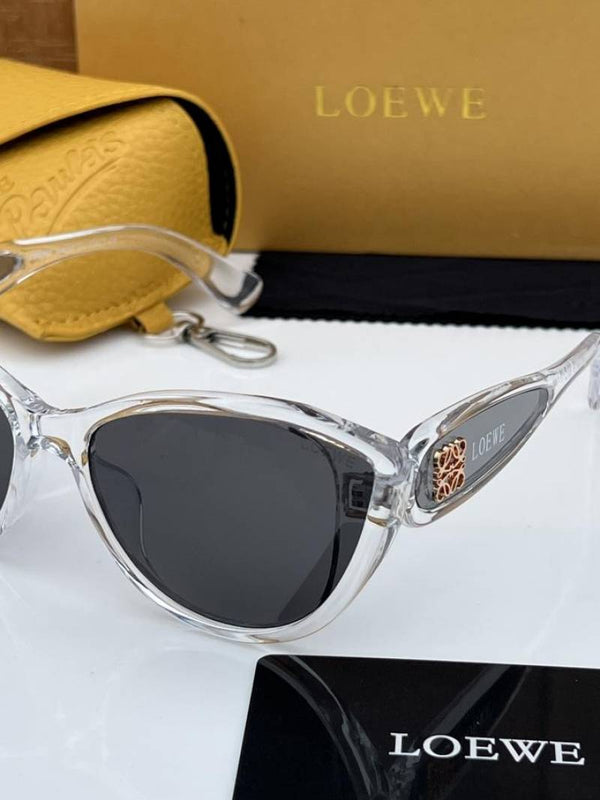 Loewe_8419_white_black