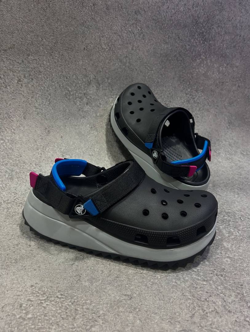 Crocs Classic Hiker Clogs black blue