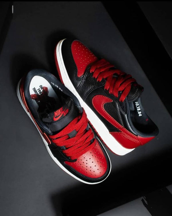 Jordan 1 low Banned Bred 675