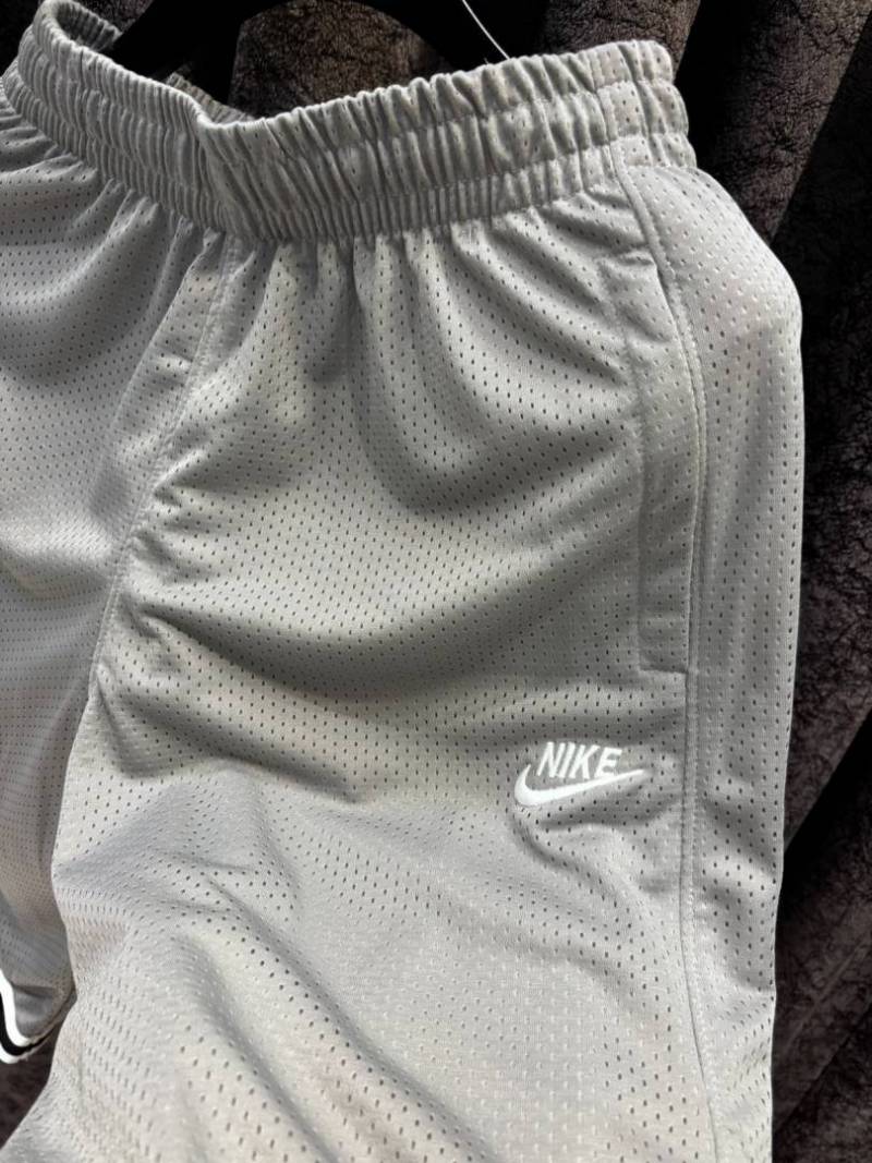 NIK-xE xIMPORTED STORE ARTICLE SHORTS