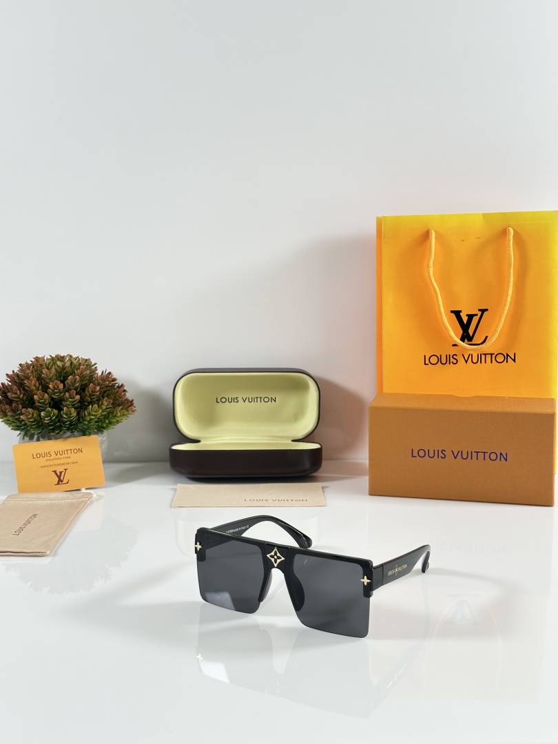 Louis Vuitton_3371_Black